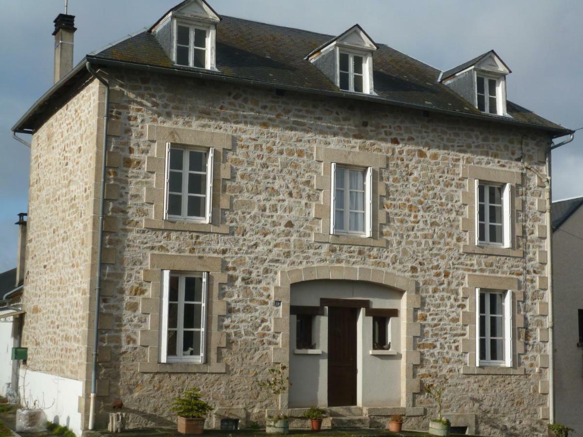 Bed and Breakfast L'Ancienne Maison à Treignac Extérieur photo